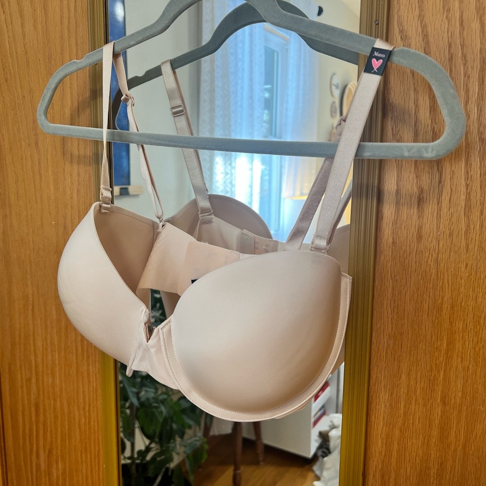 Victoria's Secret Light Beige Bra